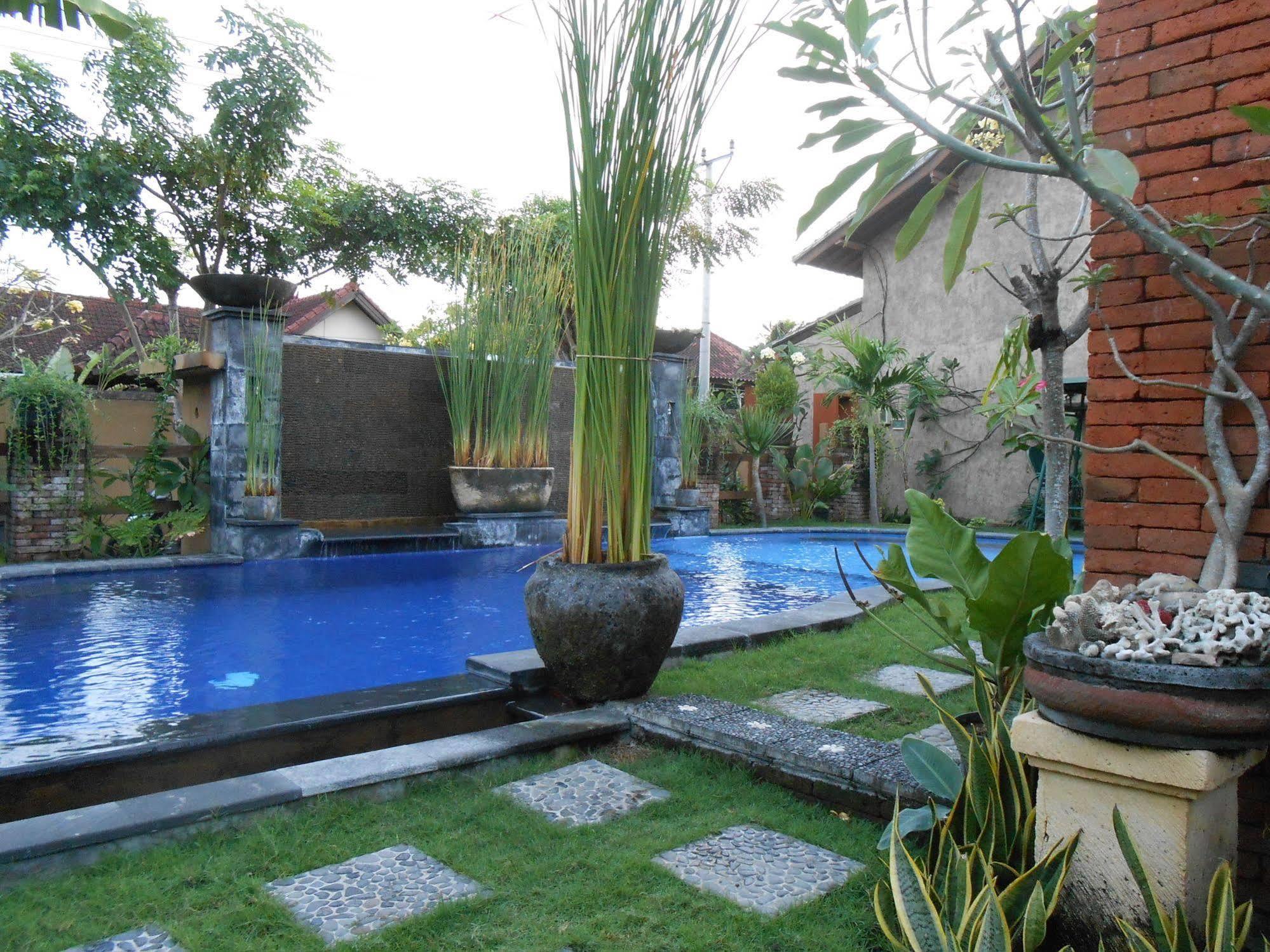 Hôtel Praschita Bali à Sanur Extérieur photo