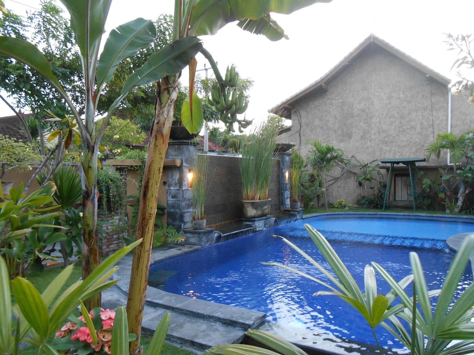 Hôtel Praschita Bali à Sanur Extérieur photo